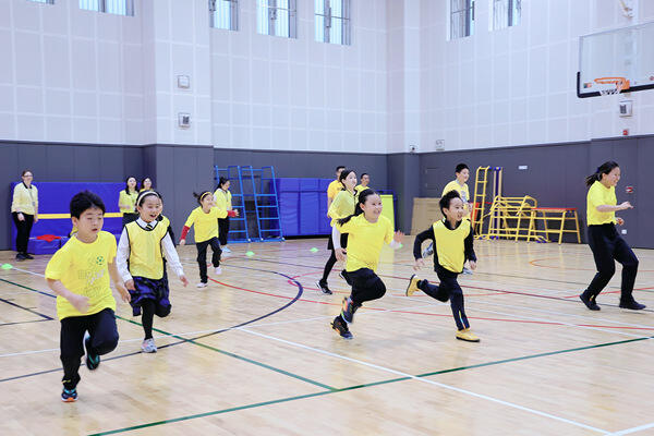 学生集会 - 首次学院活动,南通惠立学校